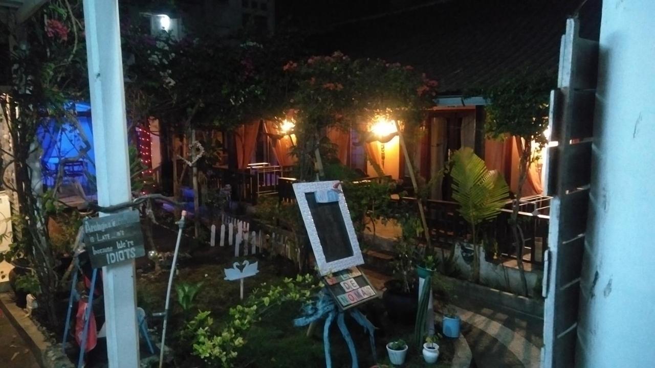 Bed and Breakfast Salon De Nomad Gili T. Gili Trawangan Exterior foto